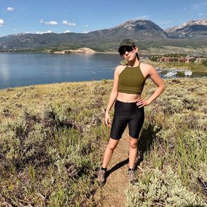 Meet your Posher, Elaine